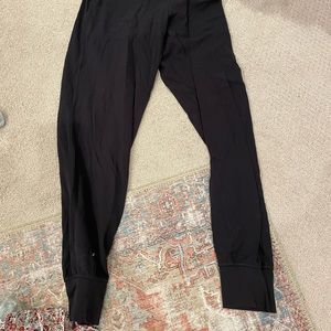 Lulu joggers